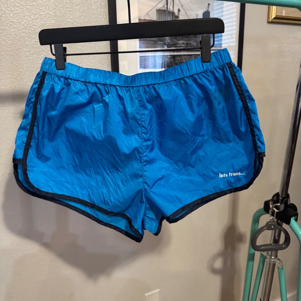 IETS FRANS blue shorts with black outline